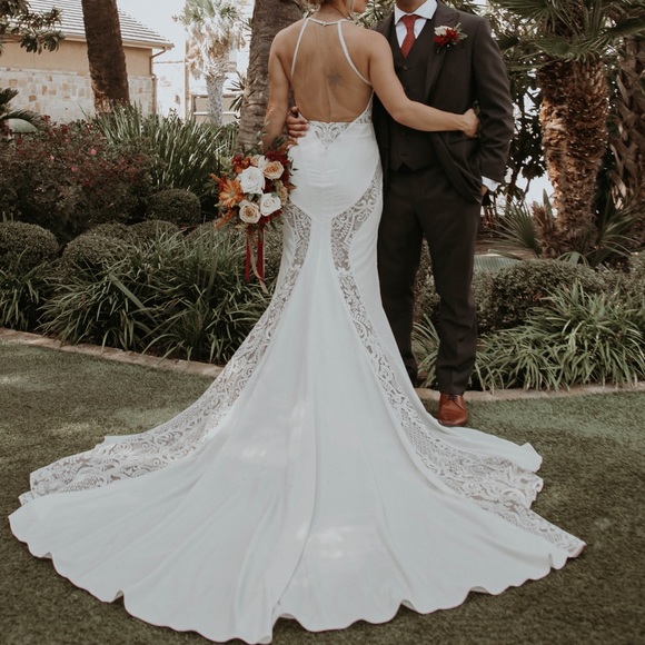 Lovers Society - Beckett Wedding Gown - Picture 4 of 6